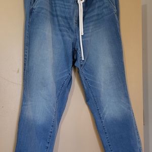 Torrid Jean pull up straight roll up Jean size 20.